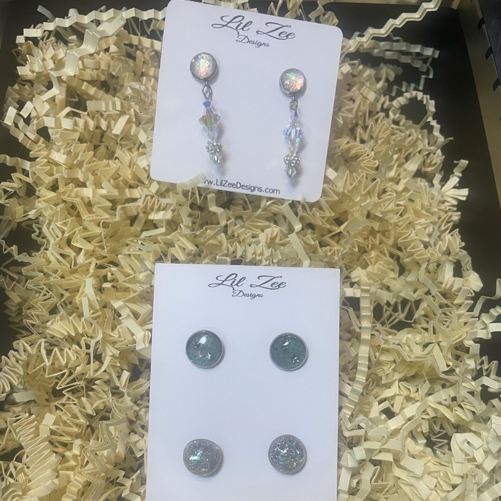 Earring Gift Set - Picture 4 of 4